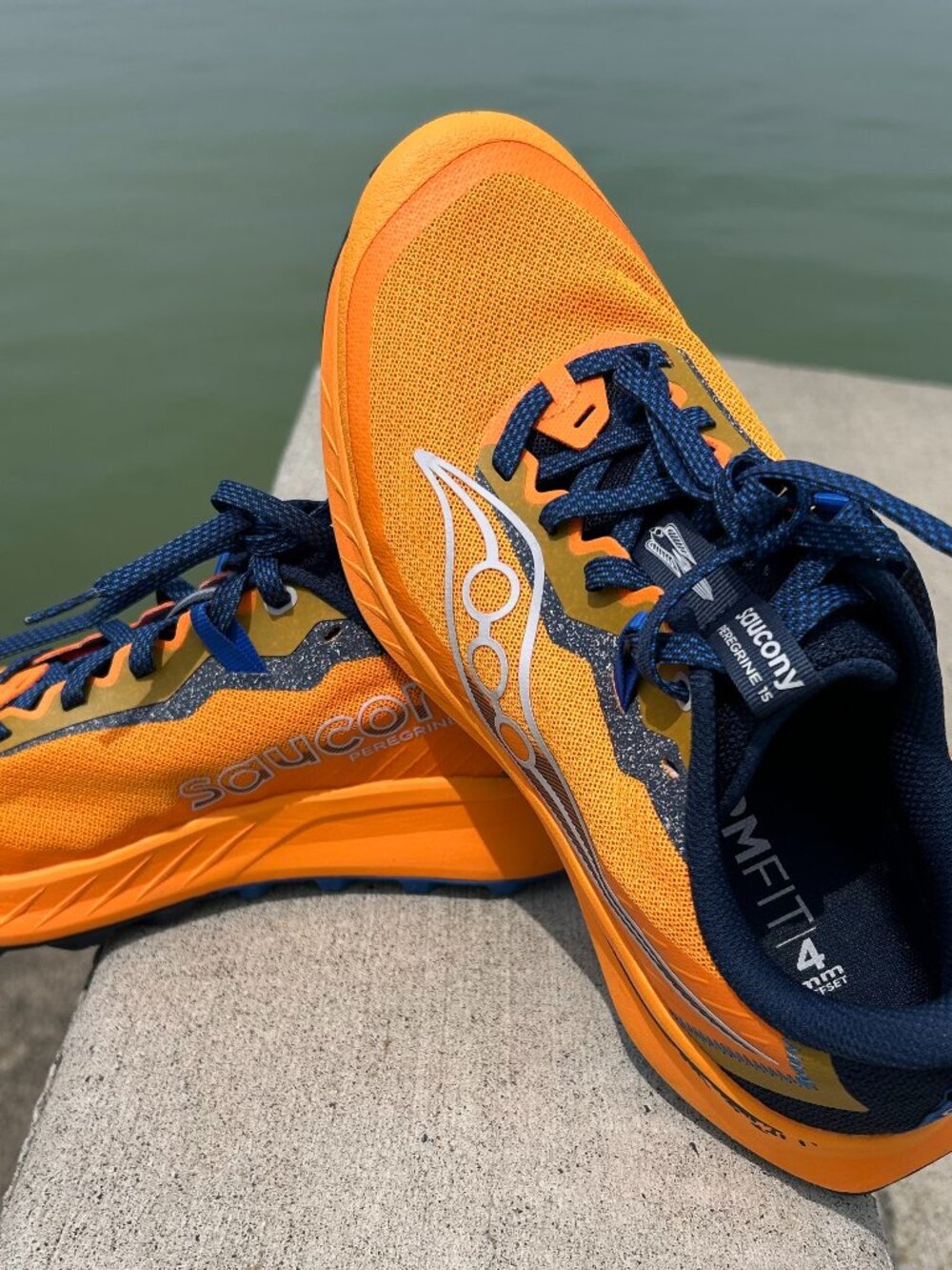 Saucony Peregrine 15 Like New Men Size 9 Trail Running Shoes Orange Peel Navy